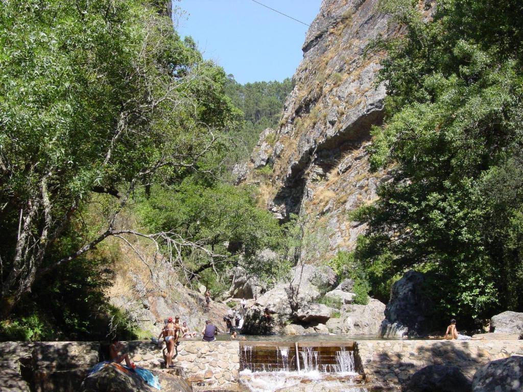 Hotel Rota Malhoa Фигейро-душ-Виньюш Экстерьер фото